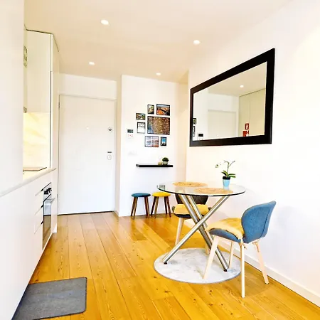 Trindade Balcony Порту